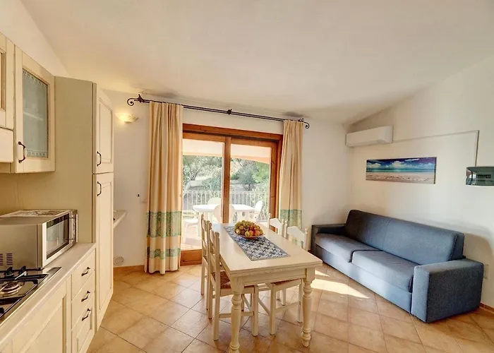 Apartahotel Isa-residence With Swimming-pool In Badesi, With Air Conditioning And Private Outdoor Space Badesi