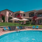 شقة فندقية Isa-residence With Swimming-pool In Badesi, With Air Conditioning And Private Outdoor Space